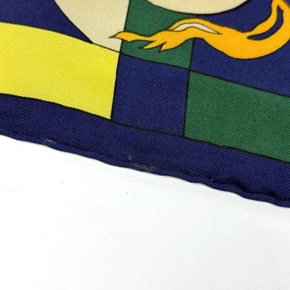 HERMES Authentic Green Silk Scarf - Picture 3 of 4